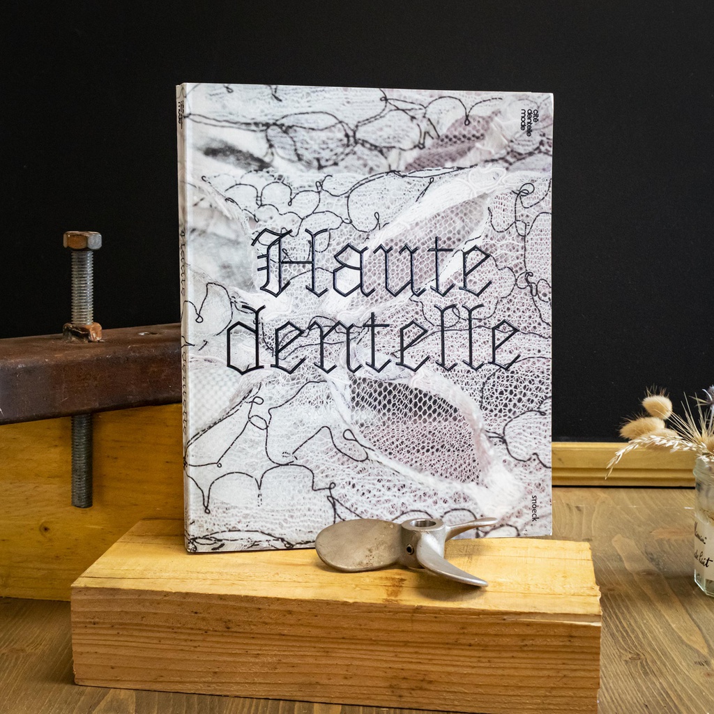 Livre Haute dentelle